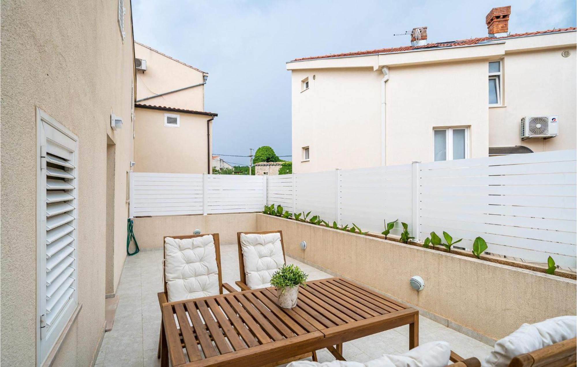 Nice Apartment In Dubrovnik With Kitchen Extérieur photo