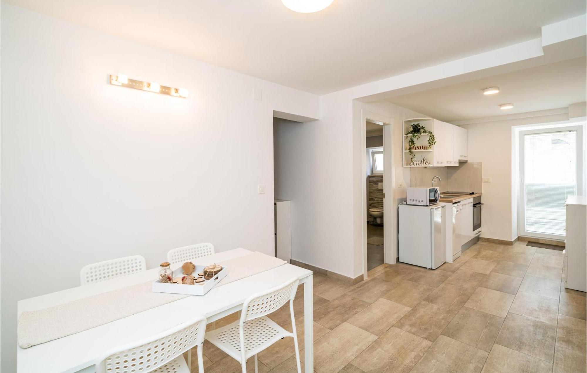 Nice Apartment In Dubrovnik With Kitchen Extérieur photo